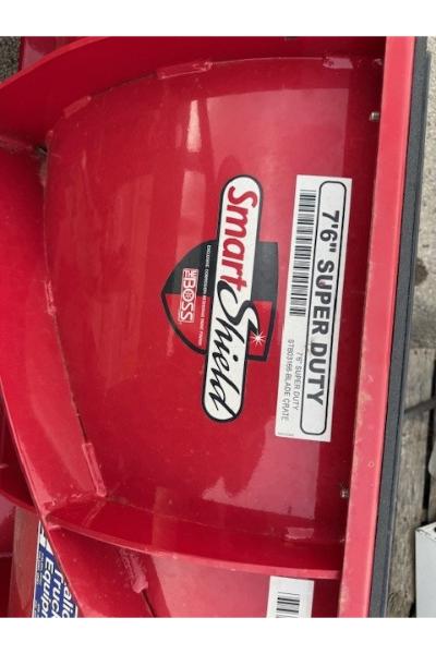 7'6" Straight Blade Plow   - Image 5